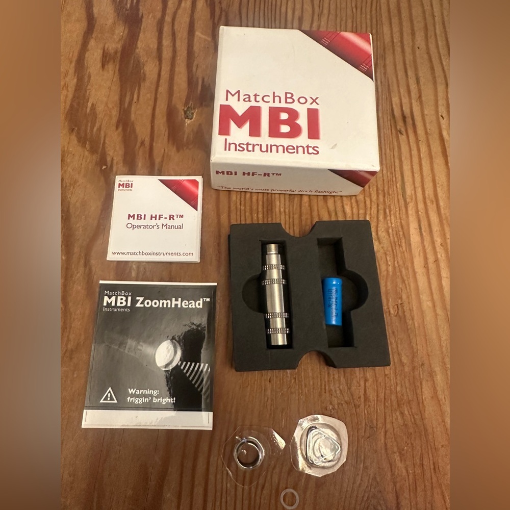 Matchbox Instruments MBI HF-R Flashlight accessories. - Picture 6 of 7